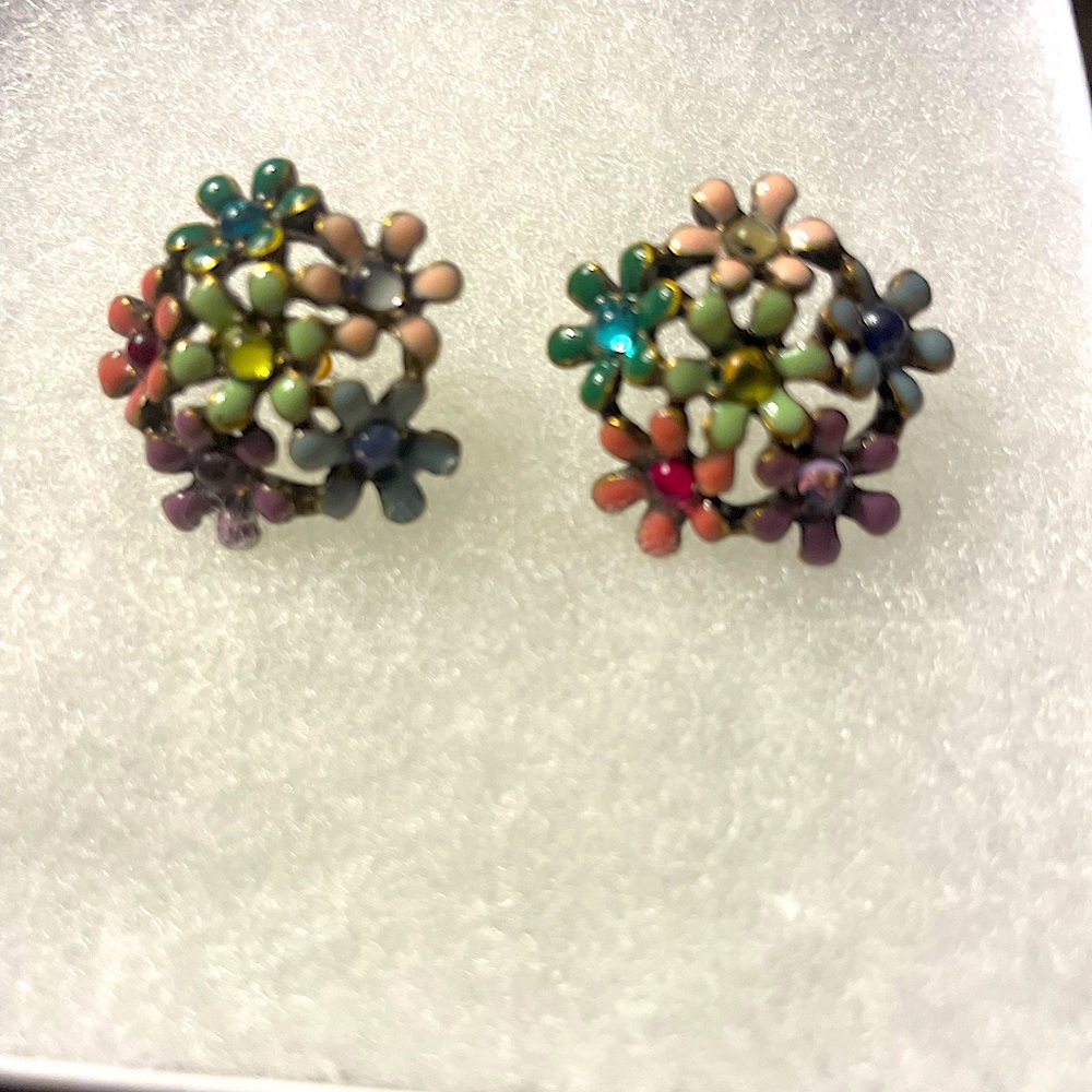 Vintage Enamel Daisy Flower Cluster w/Rhinestone Centers
